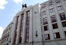 Glosa: Reakce přes sazby i kurz koruny je výhoda, nikoli problém