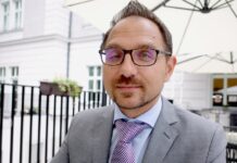 MPSV chystá velkou novelu zákona o sociálních službách. Více info na Smart News