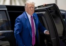 USA stropují výnosy u svých dlouhodobých dluhopisů. Dohání je státní dluh