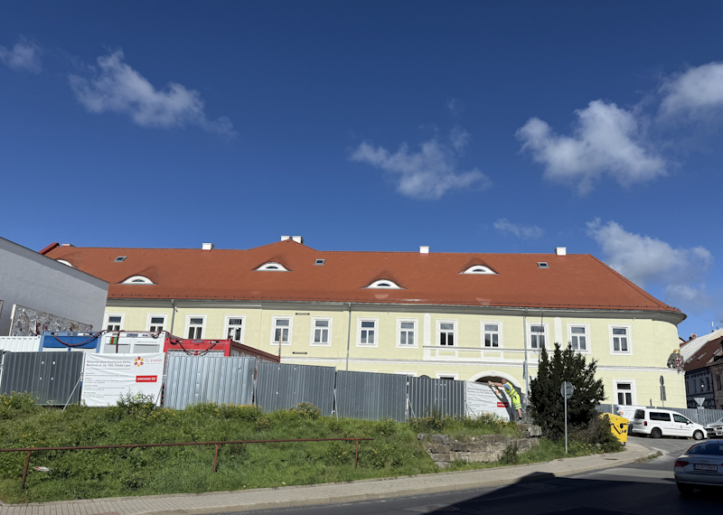 Kounicův dům, který prochází od léta 2024 kompletní rekonstrukcí Kounicův dům, který prochází od léta 2024 kompletní rekonstrukcí
