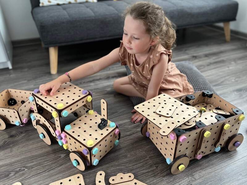 Správná hračka 2026 - Li&Neli Big Box společnosti Lili Design Správná hračka 2026 - Li&Neli Big Box společnosti Lili Design